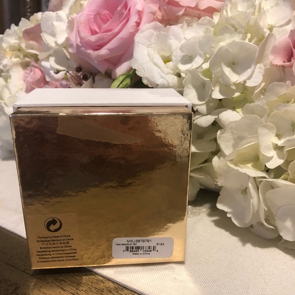 Michael kors rose gold bracelets - Picture 5 of 5